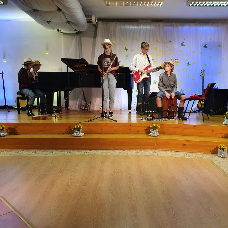 Muzicē Saldus MS instrumentālais ansamblis