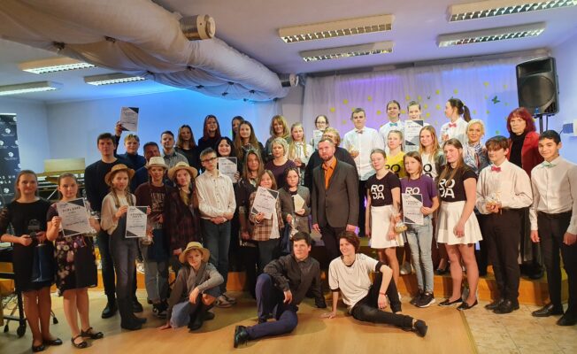 Rojas ritmu dalībnieku kopfoto