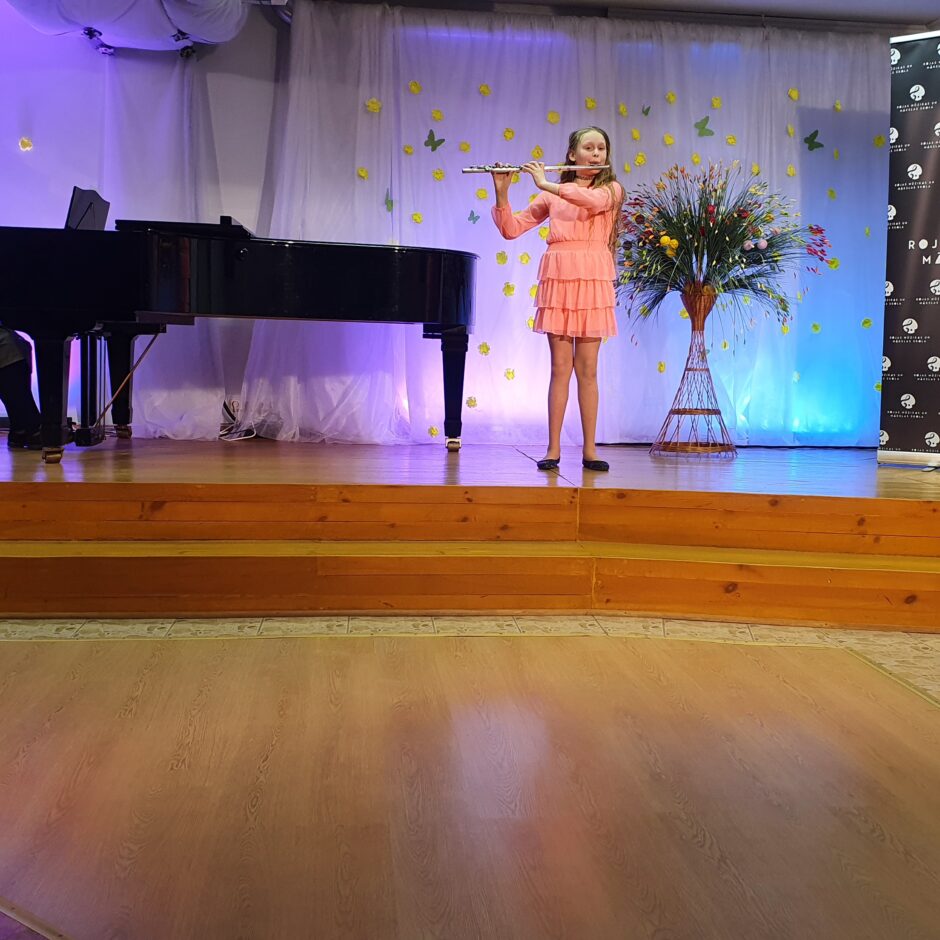 L.Grosbaha kopā ar koncertmeistari I.Stepanovu