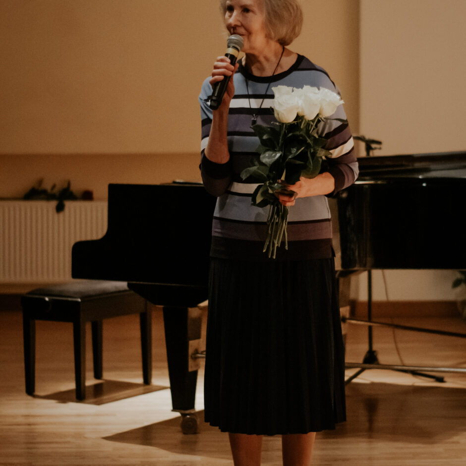 Apsveikums jubilejā no Rojas kultūras centra