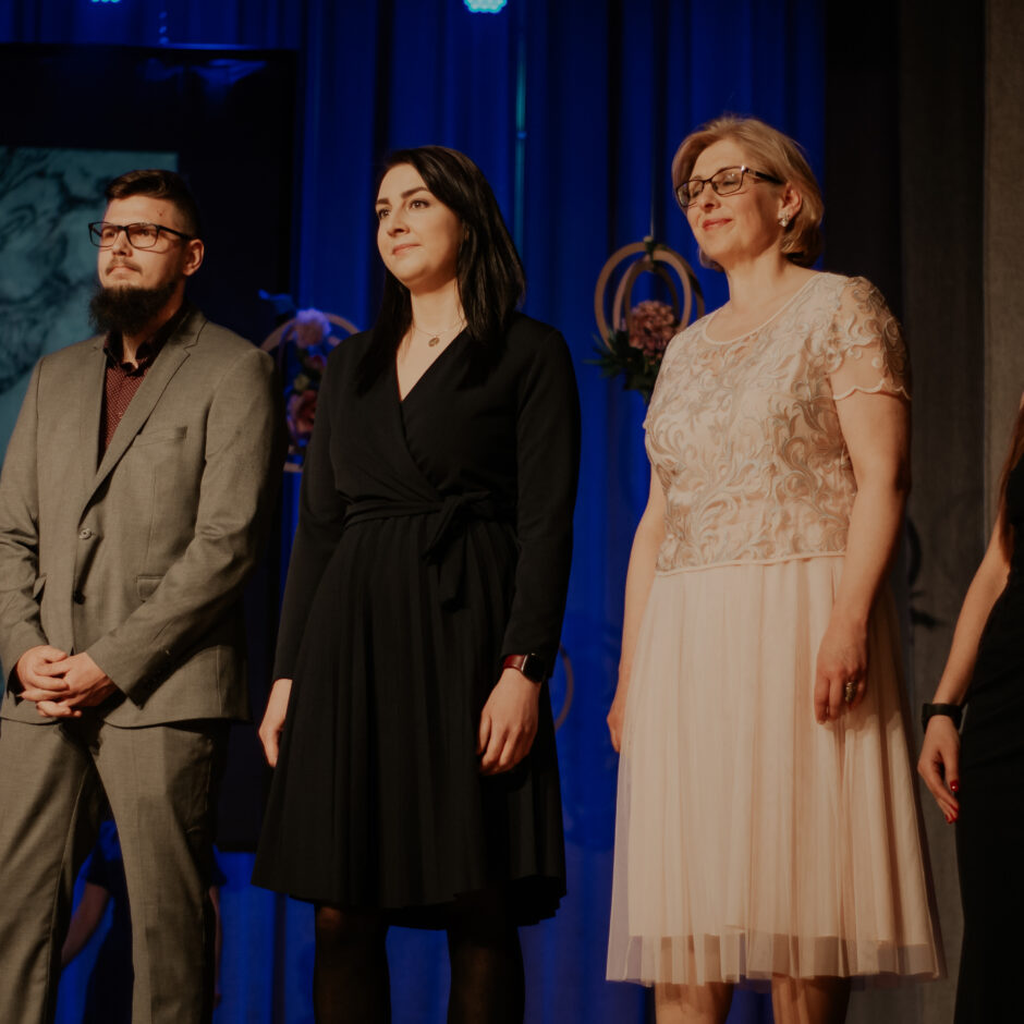 Uz skatuves RMMS pedagogi