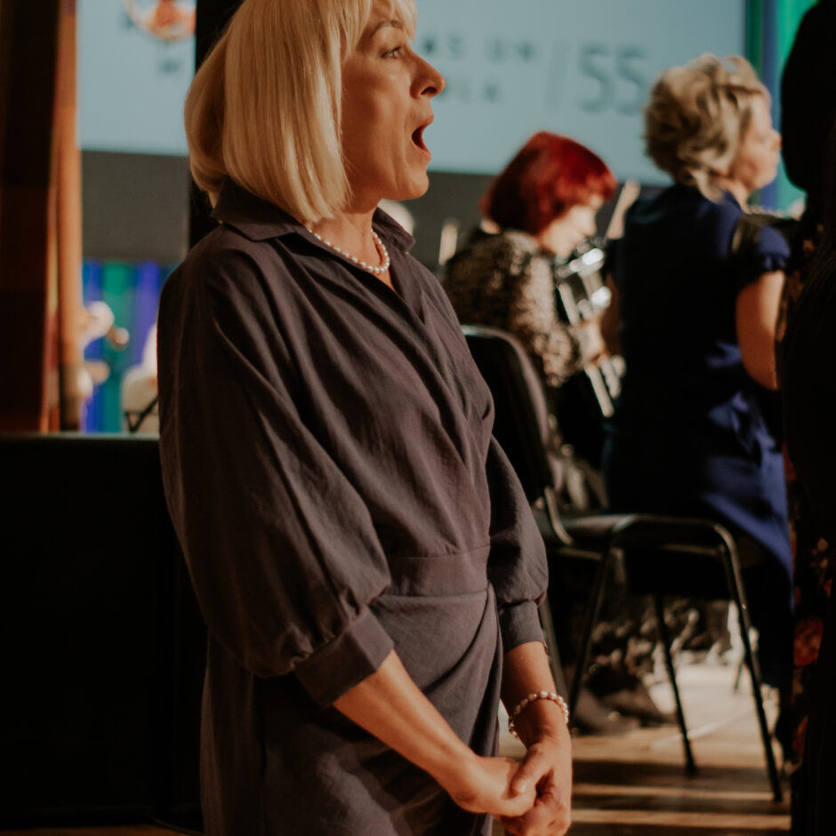 Uzstājas Ziemeļkurzemes kamerorķestris un skolas pedagogu ansamblis